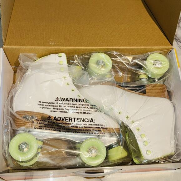 NEW SZ 7 Angel Skates Quad Roller Skates White Green Lime Neon NIB Women's Girls - Picture 2 of 8
